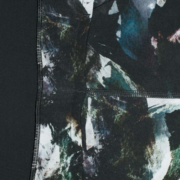 Lululemon Speed Up Shorts 2.5” Glacier Camo Starlight Black Sz 4 Rare Low Rise - Picture 7 of 11